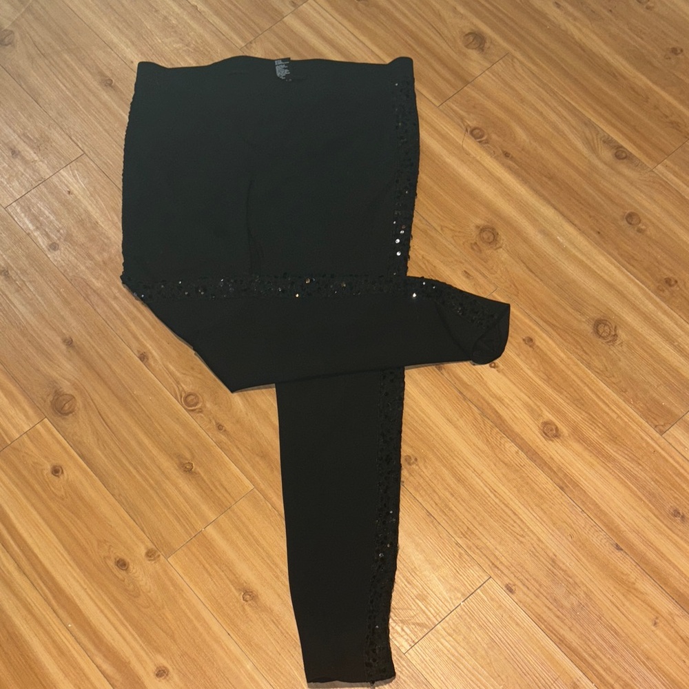 HUE Black Leggings with Side Sequin Trim